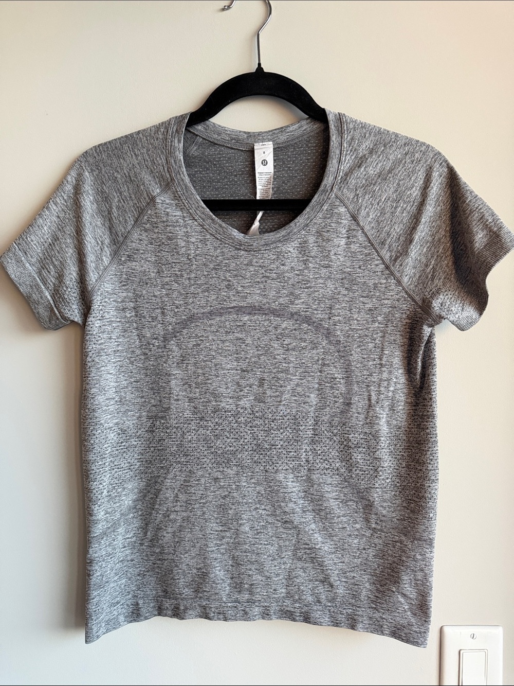 Lululemon Swiftly Short Sleeve T-Shirt 2.0 - waist length